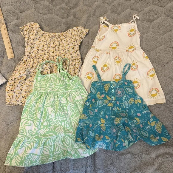 Girls Summer Dress Lot Of 4 Size 2T - Picture 1 of 3